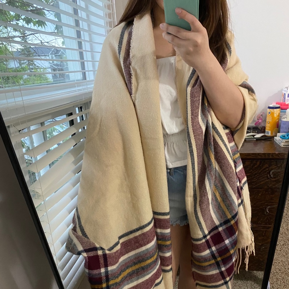 Scarf - Picture 1 of 1